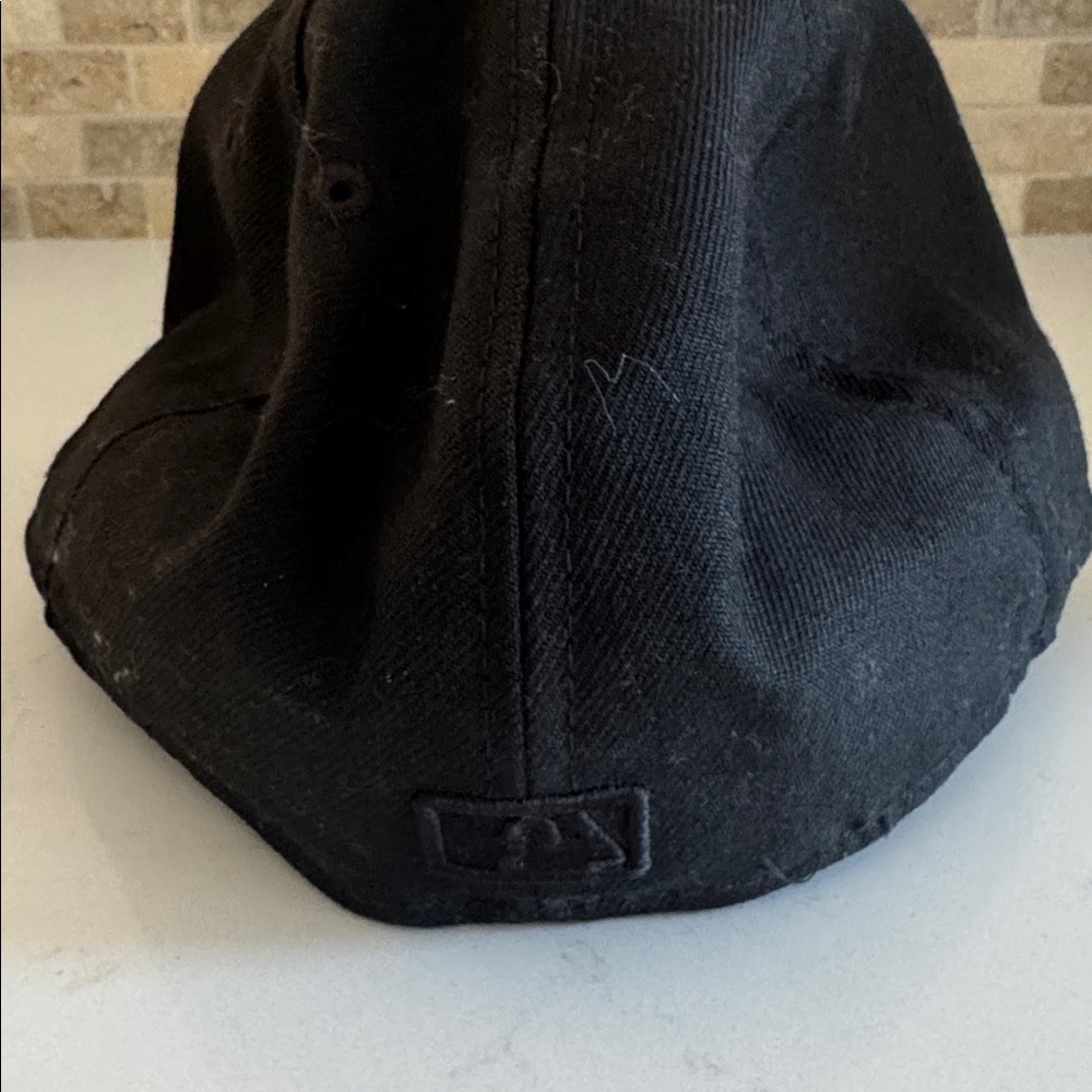 New Era Black LA 59FIFTY Cap 🧢 - Picture 3 of 5